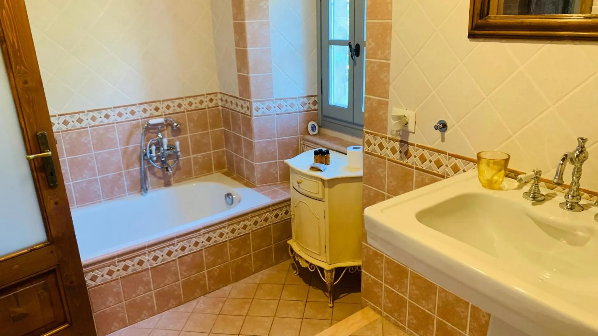 Locanda Di Santantimo Bed & Breakfast Chiassa Superiore